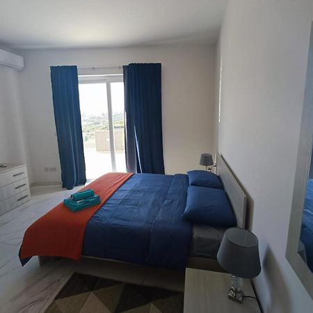 Blu-M Central Qormi Exteriér fotografie
