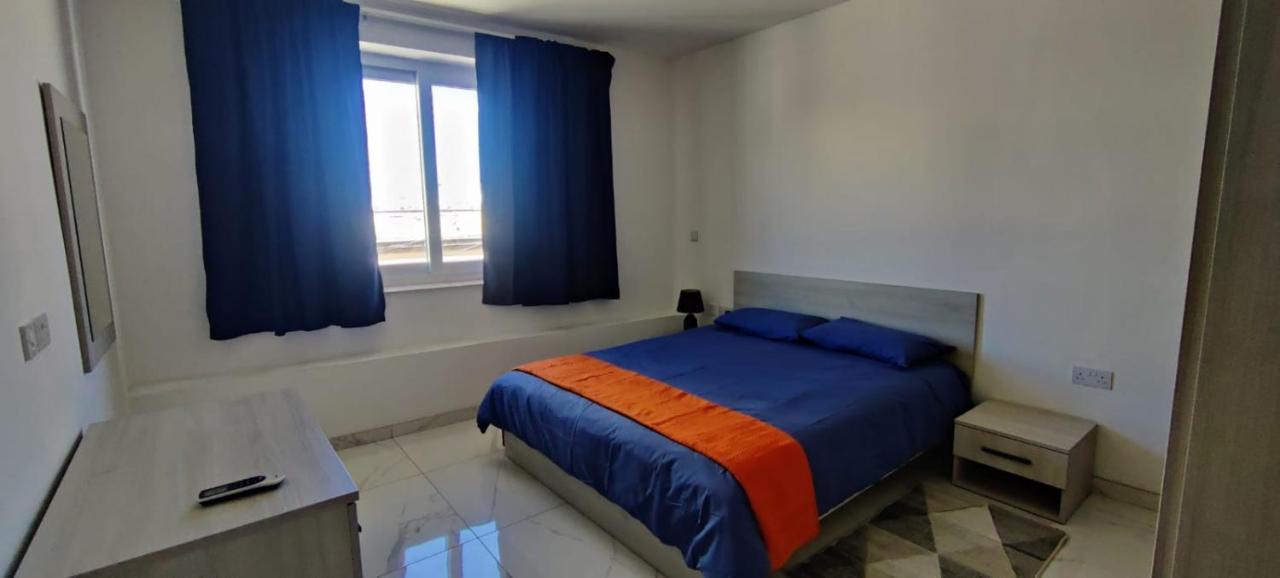 Blu-M Central Qormi Exteriér fotografie