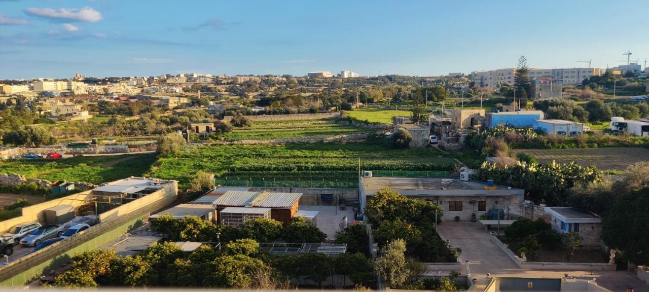 Blu-M Central Qormi Exteriér fotografie