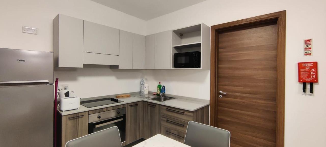 Blu-M Central Qormi Exteriér fotografie