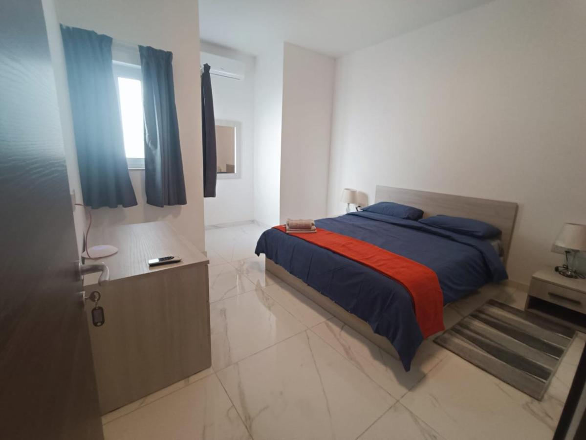 Blu-M Central Qormi Exteriér fotografie